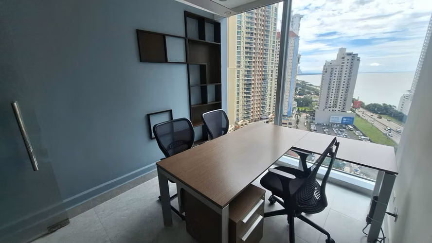 Se Vende Oficina Amueblada en Oceania Business Plaza – VEN AHORA