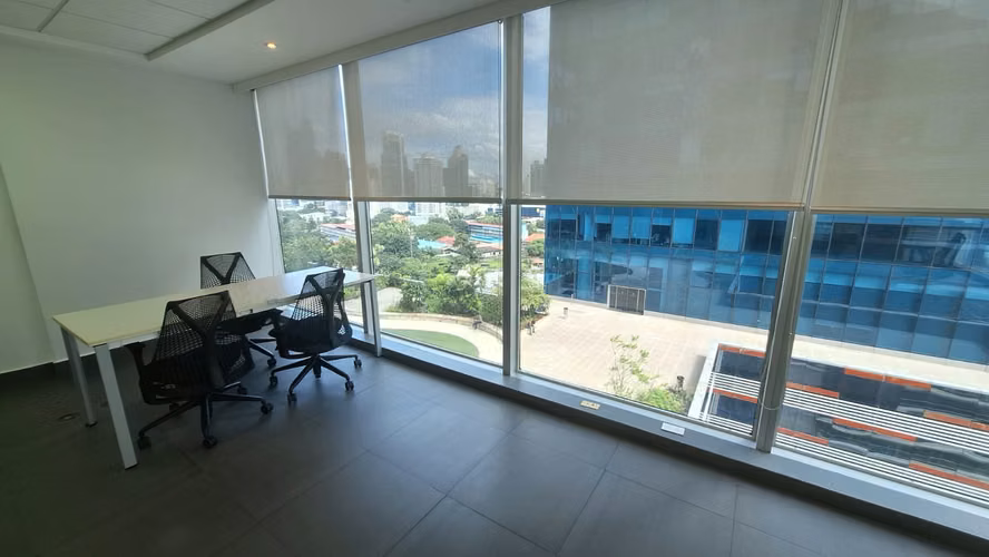 Se Vende Oficina Amueblada en Oceania Business Plaza – VEN AHORA