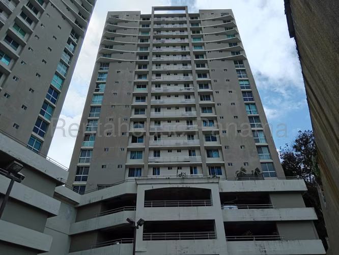 Vendo Apartamento de 122 m² en PH Hyde Park, Carrasquilla 27-565GG