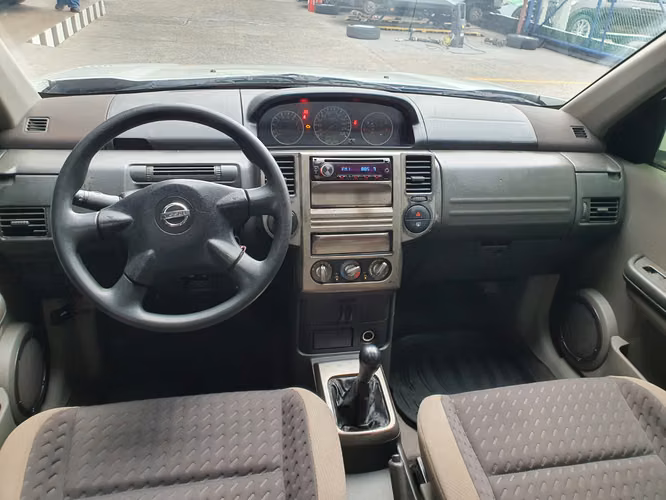 NISSAN X-TRAIL 2011 4X4