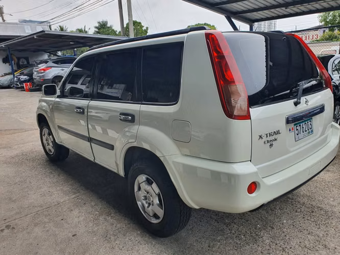 NISSAN X-TRAIL 2011 4X4