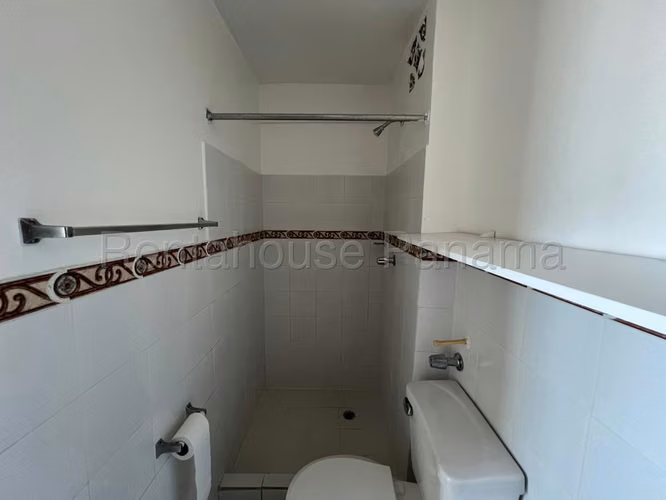 Se Vende Apartamento en Chanis DPA26-4967