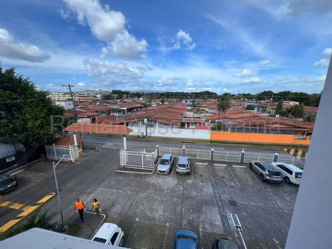 Se Vende Apartamento en Chanis DPA26-4967