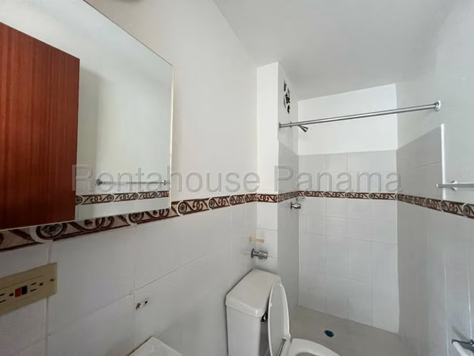 Se Vende Apartamento en Chanis DPA26-4967