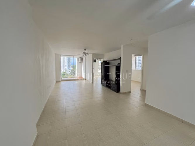 Venta de Apartamento en El Cangrejo – PH Plaza 77