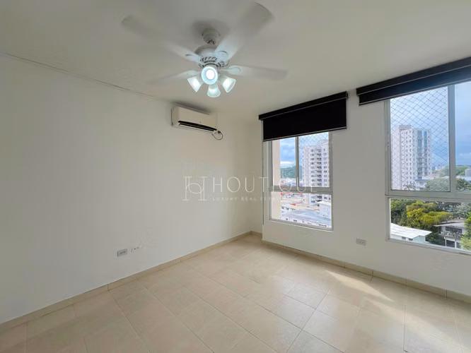 Venta de Apartamento en El Cangrejo – PH Plaza 77 - Imagen 7