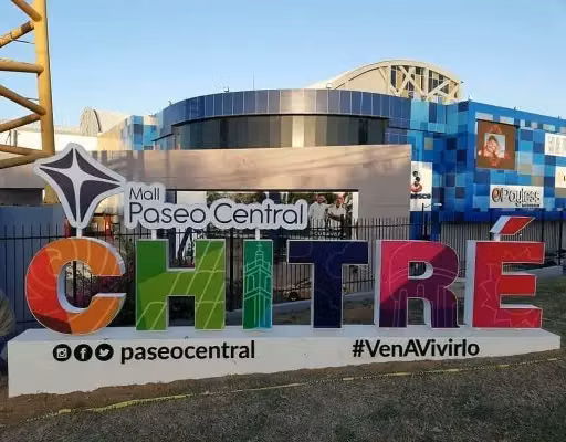 Vendo| Local comercial| Paseo Central | Chitre| Muy buena ubicación - Imagen 2