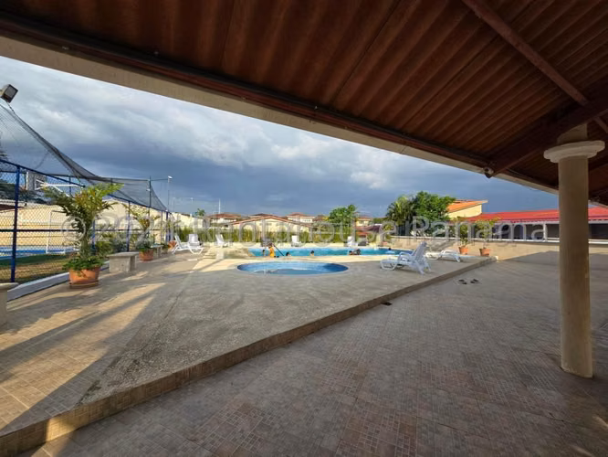 Vendo Casa de 162 m² en PH Monticello 2, Brisas Del Golf 27-931GG - Imagen 5