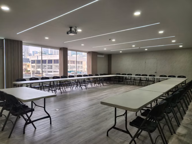 Oficinas Privadas desde $350 | Planta Baja junto al Metro Iglesia del Carmen – MetroHub Cowork