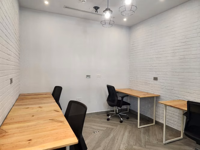 Oficinas Privadas desde $350 | Planta Baja junto al Metro Iglesia del Carmen – MetroHub Cowork
