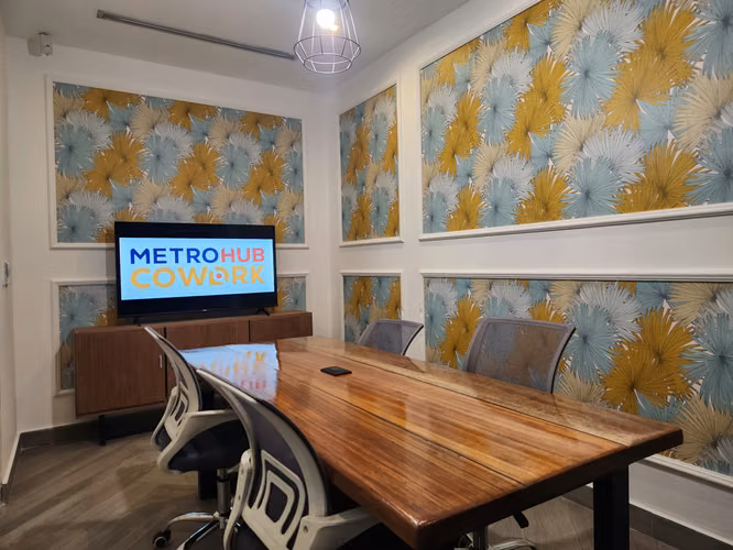Oficinas Privadas desde $350 | Planta Baja junto al Metro Iglesia del Carmen – MetroHub Cowork