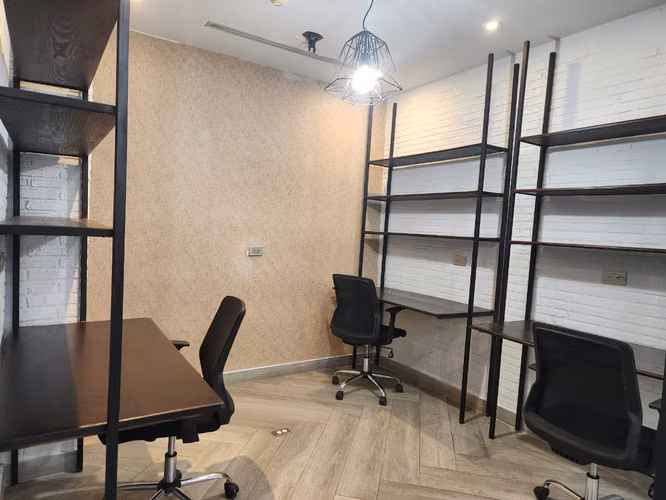 Oficinas Privadas desde $350 | Planta Baja junto al Metro Iglesia del Carmen – MetroHub Cowork