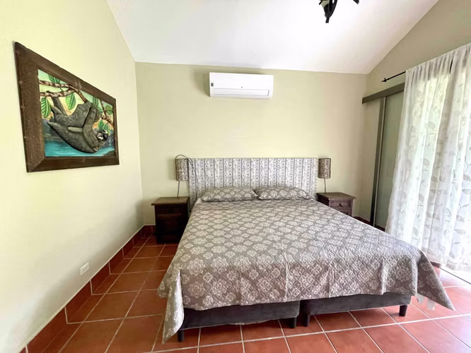 BUENAVENTURA- CASA EN LOS PORTALES- VENTA