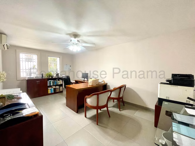 VENTA DE CASA EN OBARRIO  - Calle 61