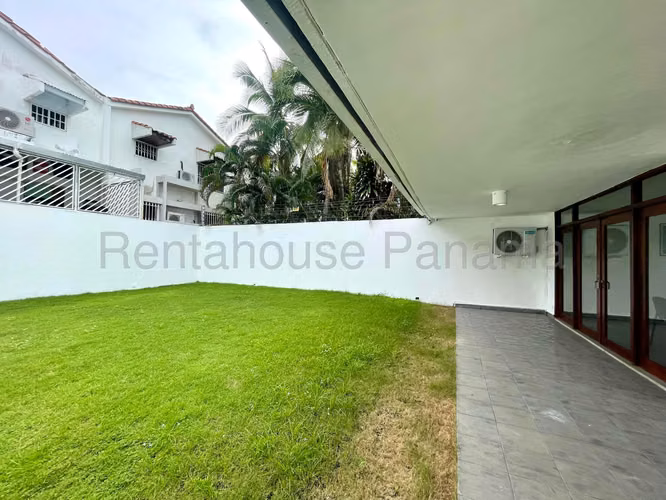 VENTA DE CASA EN OBARRIO  - Calle 61