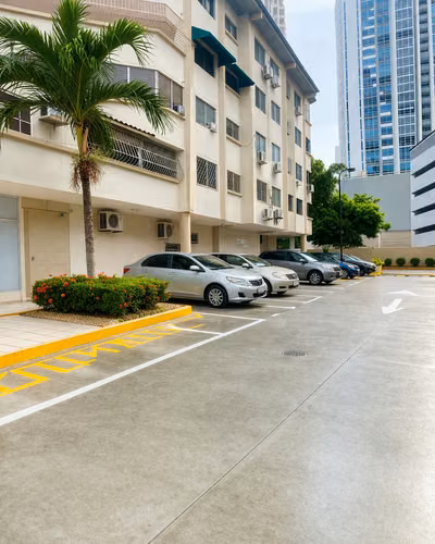 APARTAMENTO EN ALTOS DEL GOLF - Imagen 4