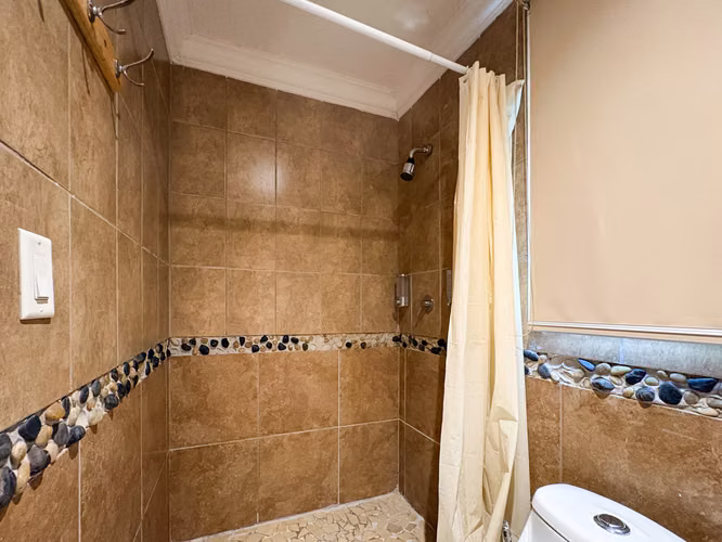Encantadora Cabaña de Inversión en Altos del María - Imagen 15