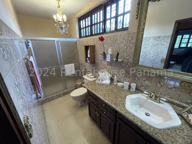 VENDO Casa en San Francisco. 300m2 - Imagen 17