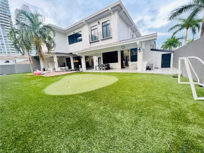 VENTA MANSION CON PISCINA EN COSTA DEL ESTE 5 RECAMARAS 1200M2 - Imagen 16