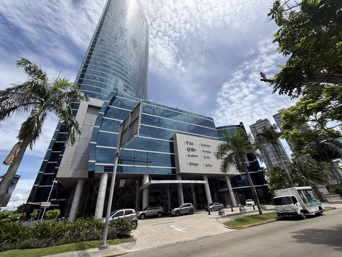 Oficina Comercial Amoblada de 130 m² – Financial Park, Costa del Este - Imagen 8