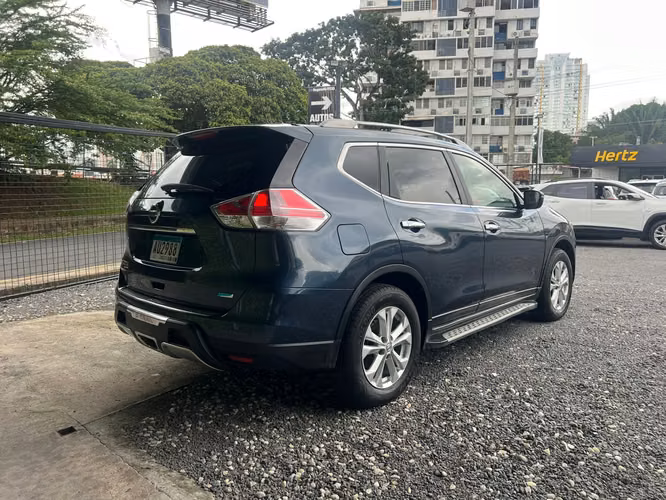 NISSAN X-TRAIL SUPER AUTOS ACEPTAMOS TRADE IN - Imagen 4