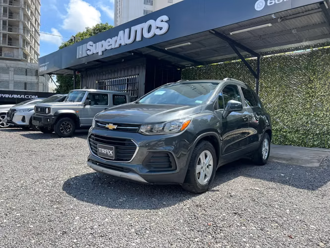 CHEVROLET TRAX LT SUPER AUTOS ACEPTAMOS TRADE IN - Imagen 2