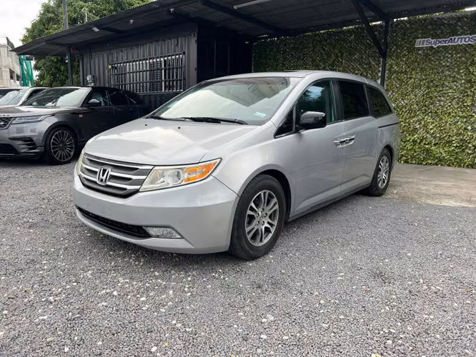 HONDA ODYSSEY SUPER AUTOS ACEPTAMOS TRADE IN - Imagen 2