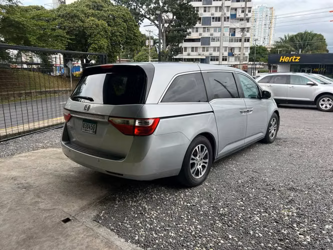 HONDA ODYSSEY SUPER AUTOS ACEPTAMOS TRADE IN - Imagen 7