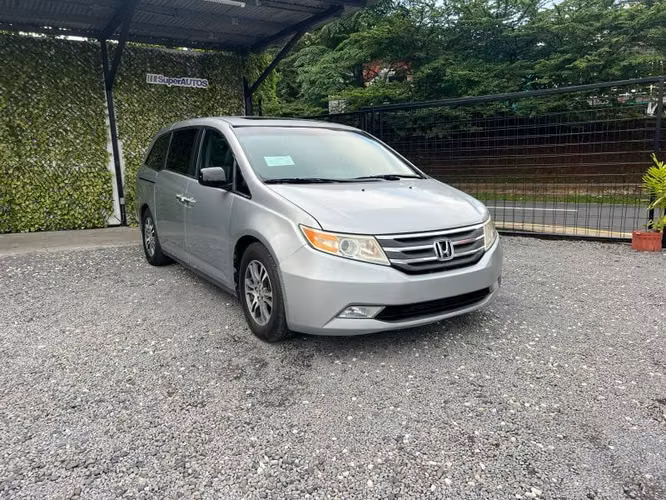 HONDA ODYSSEY SUPER AUTOS ACEPTAMOS TRADE IN - Imagen 3