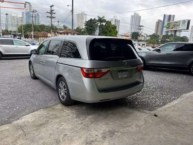 HONDA ODYSSEY SUPER AUTOS ACEPTAMOS TRADE IN - Imagen 5