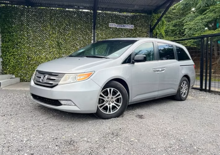 HONDA ODYSSEY SUPER AUTOS ACEPTAMOS TRADE IN