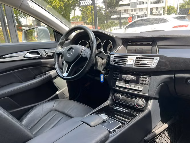 MERCEDES-BENZ CLS 350 SUPER AUTOS ACEPTAMOS TRADE IN
