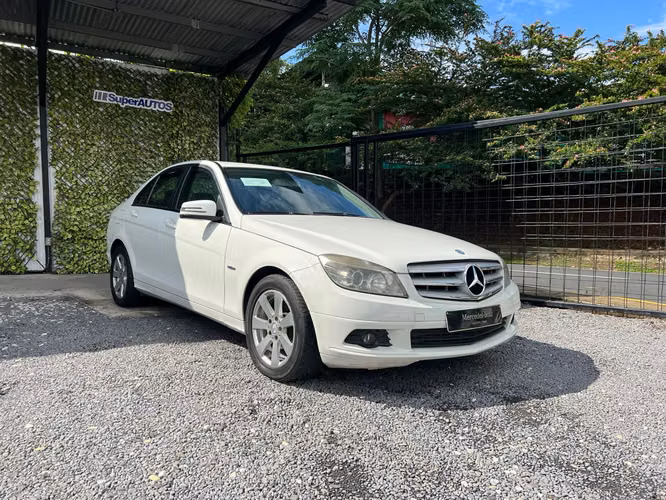 MERCEDES-BENZ C180 SUPER AUTOS ACEPTAMOS TRADE IN - Imagen 2