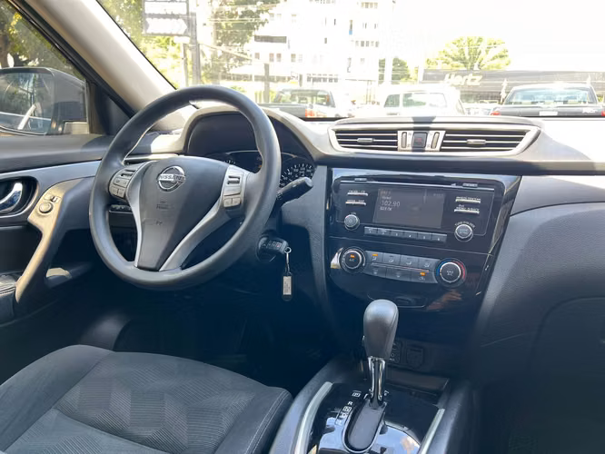 NISSAN X-TRAIL SUPER AUTOS ACEPTAMOS TRADE IN - Imagen 21