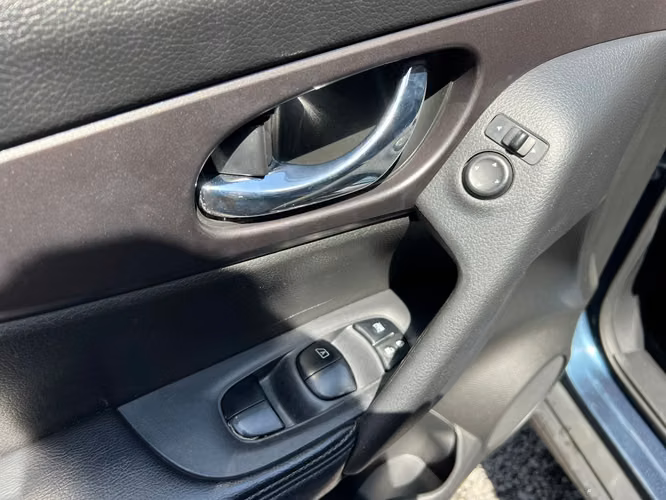 NISSAN X-TRAIL SUPER AUTOS ACEPTAMOS TRADE IN - Imagen 42
