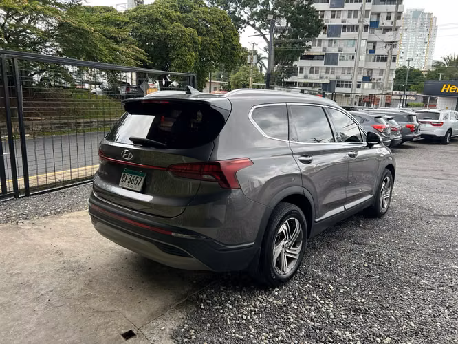 HYUNDAI SANTA FE  SUPER AUTOS ACEPTAMOS TRADE IN - Imagen 5
