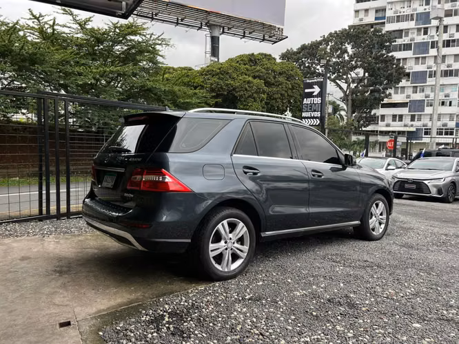 MERCEDES ML 350 SUPER AUTOS ACEPTAMOS TRADE IN - Imagen 13