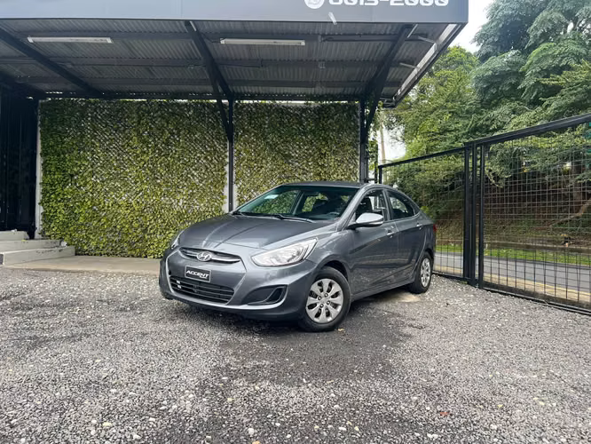 HYUNDAI ACCENT SUPER AUTOS ACEPTAMOS TRADE IN - Imagen 4