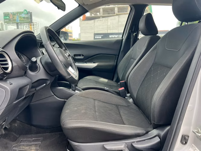 NISSAN KICKS SUPER AUTOS ACEPTAMOS TRADE IN - Imagen 24