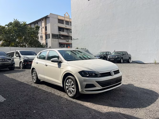 VOLKSWAGEN POLO SUPER AUTOS ACEPTAMOS TRADE IN - Imagen 3