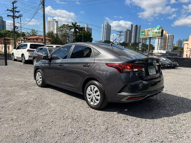 HYUNDAI ACCENT ACEPTAMOS TRADE IN SUPER AUTOS - Imagen 22