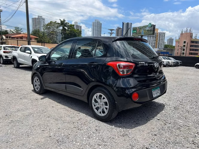 HYUNDAI GRAND i10 SUPER AUTOS ACEPTAMOS TRADE IN - Imagen 4