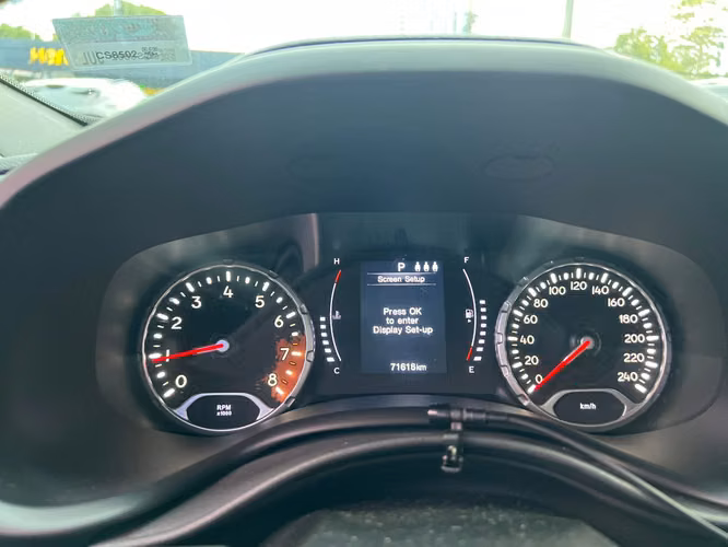 JEEP RENAGADE  SUPER AUTOS ACEPTAMOS TRADE IN - Imagen 16