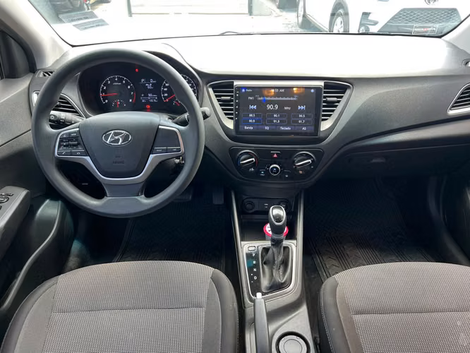 HYUNDAI ACCENT ACEPTAMOS TRADE IN SUPER AUTOS - Imagen 6