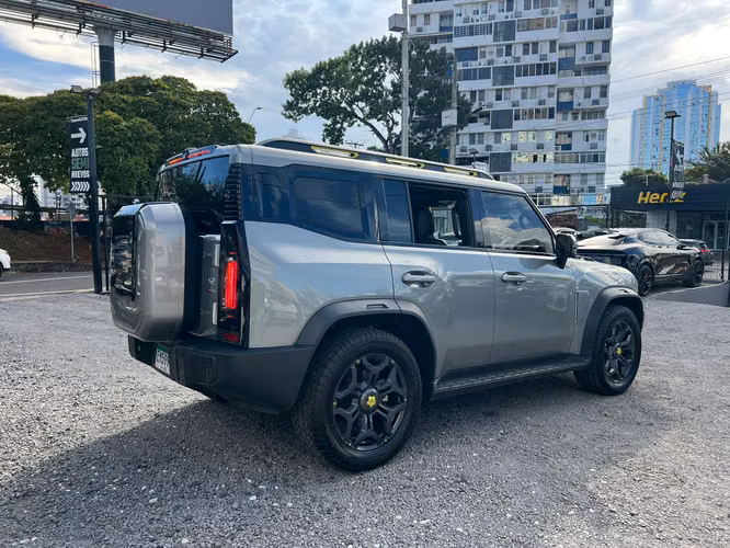 JETOUR T2 TRAVELLER  ACEPTAMOS TRADE IN SUPER AUTOS - Imagen 5
