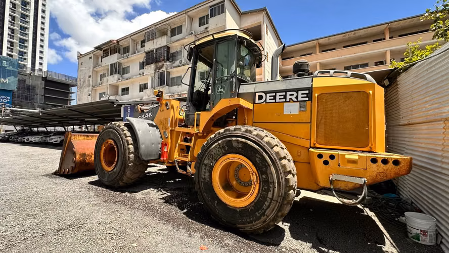 JOHN DEERE  SUPER AUTOS ACEPTAMOS TRADE IN