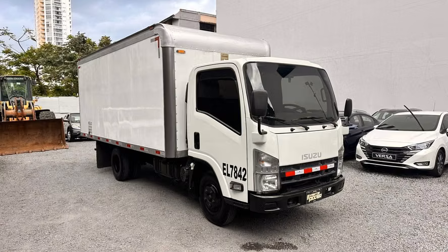 ISUZU NKR  SUPER AUTOS ACEPTAMOS TRADE IN