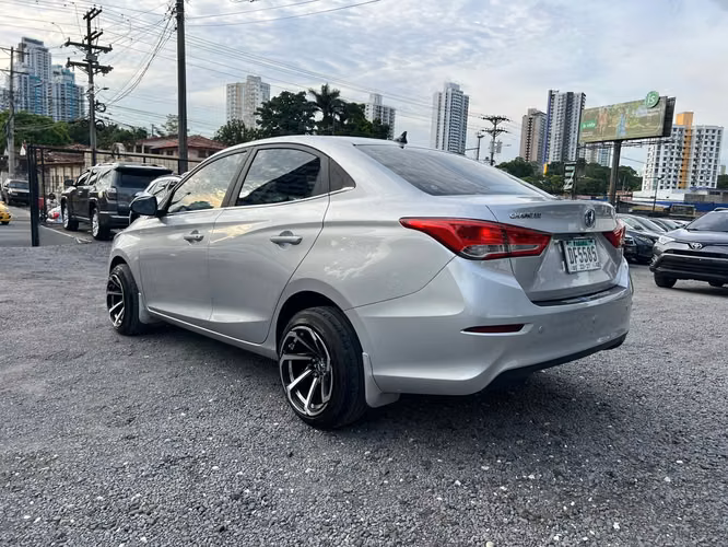CHANGAN ALSVIN  SUPER AUTOS ACEPTAMOS TRADE IN - Imagen 5