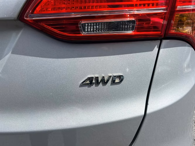 HYUNDAI SANTA FE  SUPER AUTOS ACEPTAMOS TRADE IN