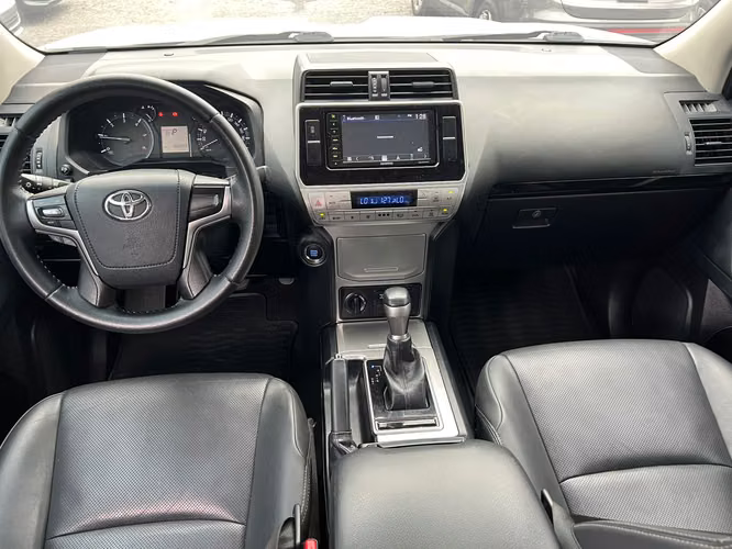 TOYOTA LAND CRUISER PRADO  SUPER AUTOS ACEPTAMOS TRADE IN - Imagen 6